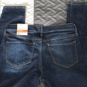 Old Navy Rockstar mid-rise super skinny jeans